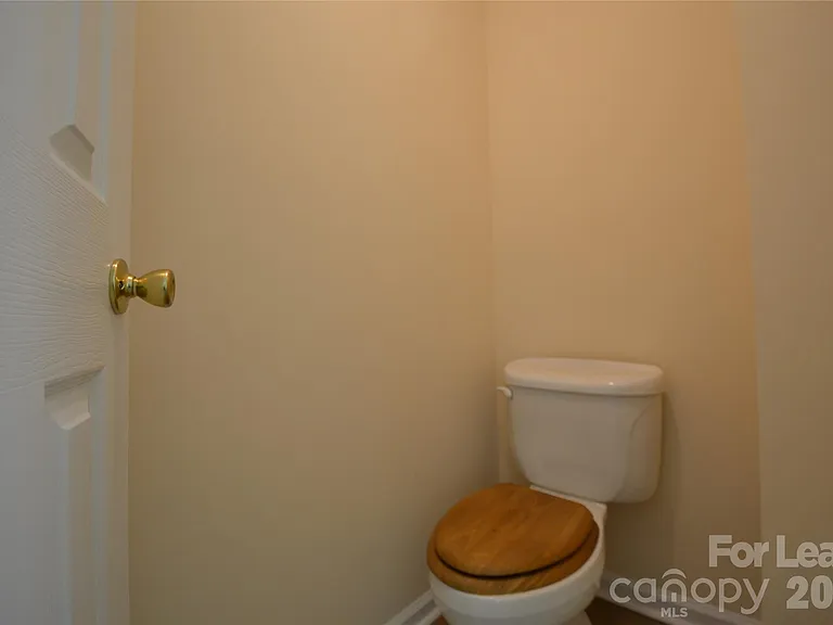 6820 Beverly Springs Dr — Photo 34