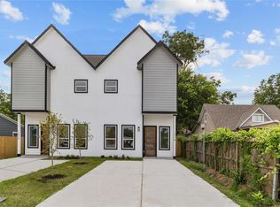 7805 Farnsworth St #A/b, Houston, TX 77022