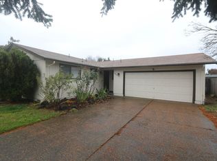 4490 Hilton Dr, Eugene, OR 97402