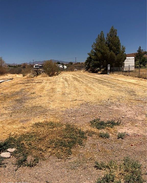 1st image of 462 Adelle Ave