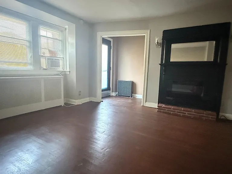 4920 N Capitol St NW — Photo 2
