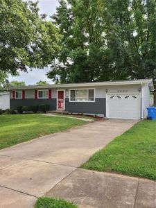2690 Dove Dr, Florissant, MO, 63031
