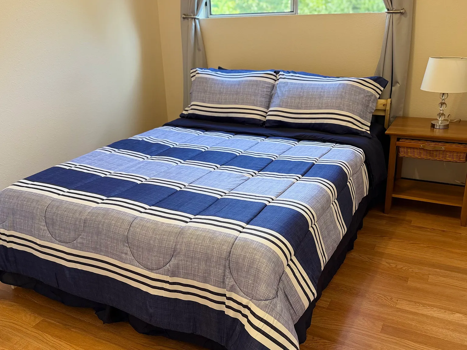 6 bed, 2640 sqft, $900 — Photo 3
