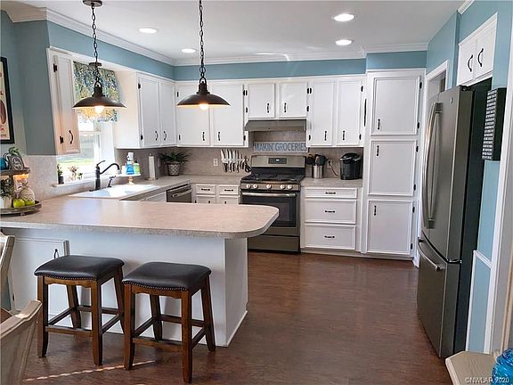 2nd image of 2522 Brown Cir