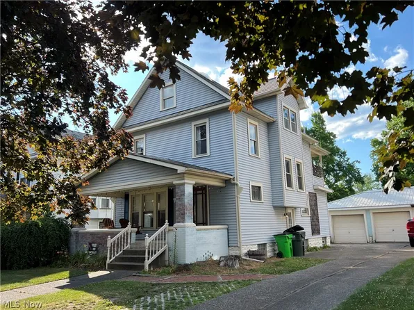 407 E 11th St, Dover, OH 44622