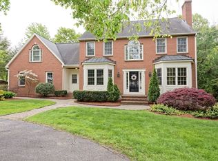 16 Bridle Path, Shrewsbury, MA 01545