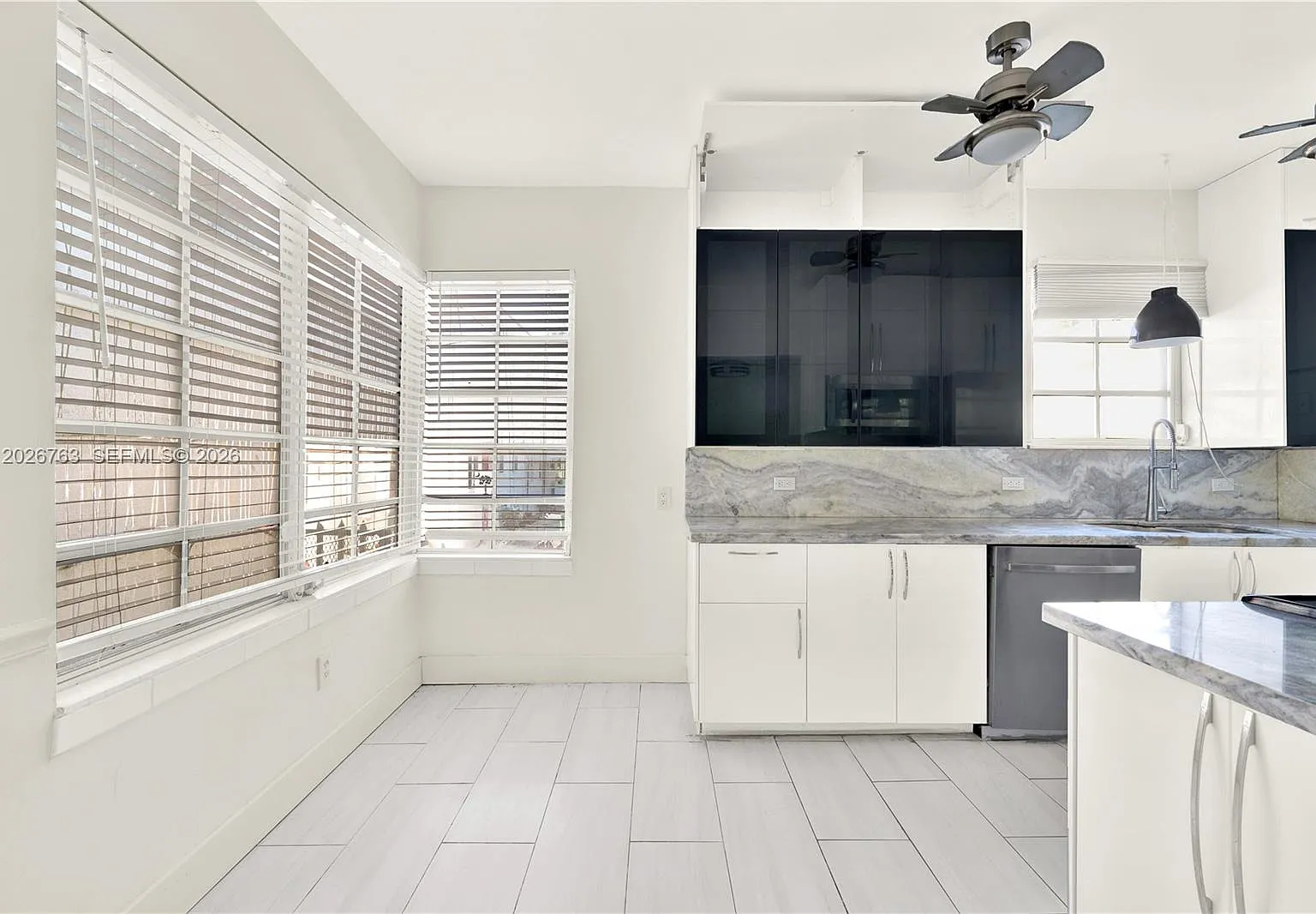 2 bed, 2.0 bath, 790 sqft, $3,100 — Photo 3