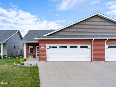 3824 S 35th St, Grand Forks, ND, 58201