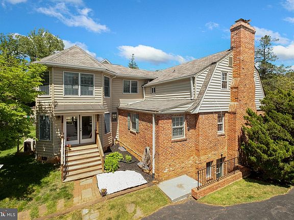 3rd image of 11112 Ardwick Dr