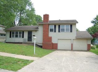 9425 Hadley St, Overland Park, KS 66212