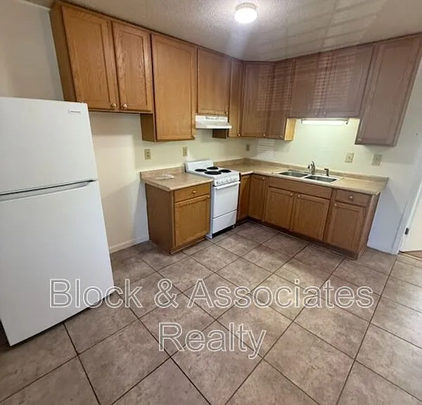 304 Reece Ave #D — Photo 2