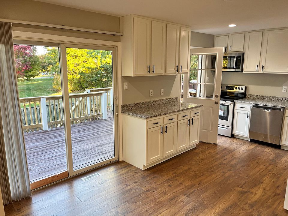 1st image of 8606 Black Rock Hbr