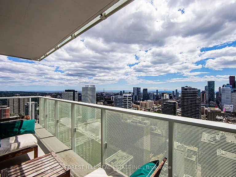 501 Yonge St #3809 — Photo 25