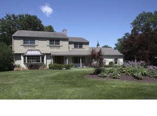 30 Hillcrest Dr, Doylestown, PA 18901