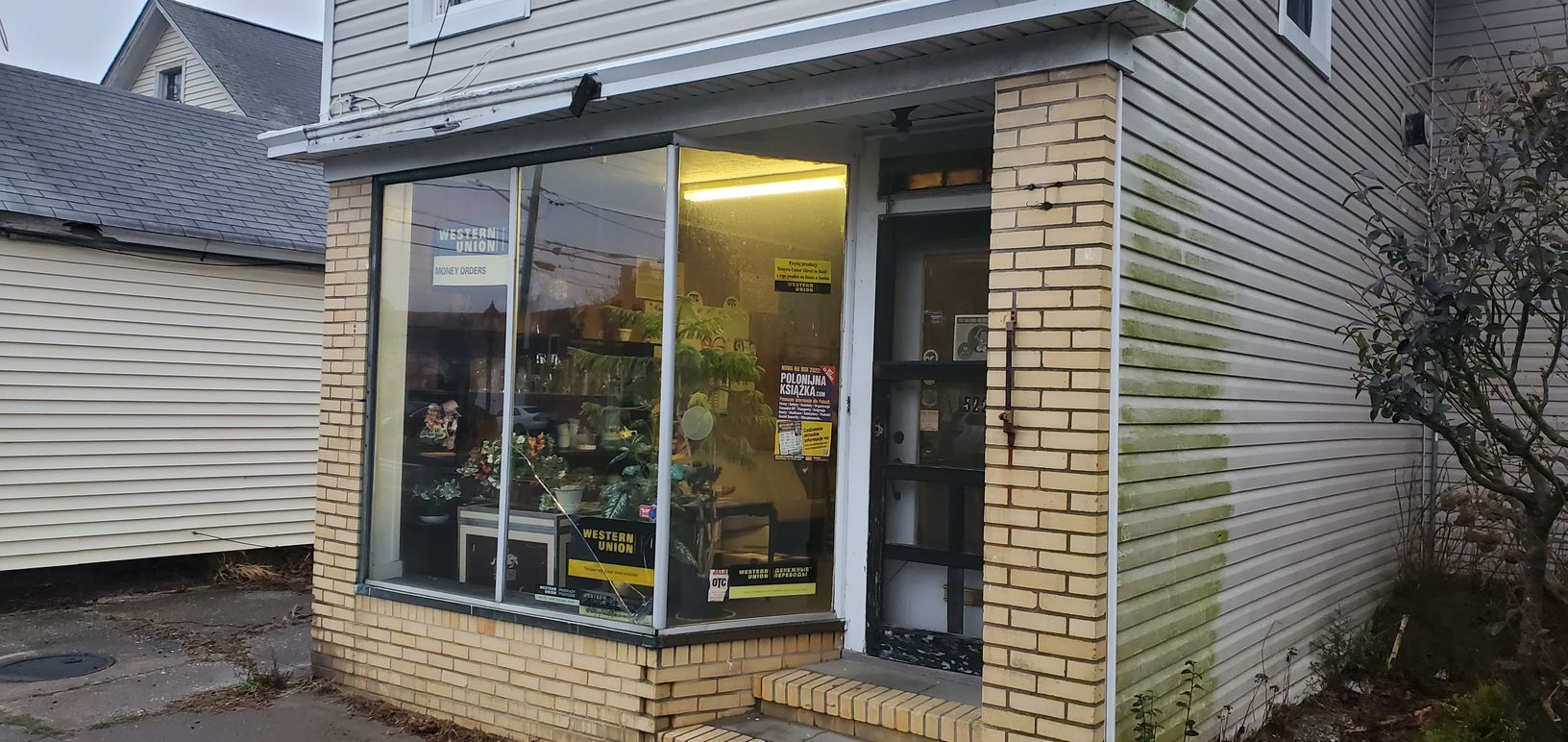  522 Pulaski Street - Previous Home to Krystyna's Travel