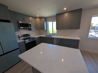 150 Florida Ave, San Bruno, CA 94066