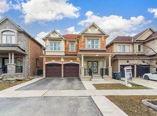 28 Clockwork Dr, Brampton, ON L7A 4R8