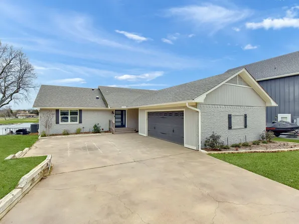 102 Blackfoot Trl, Lake Kiowa, TX 76240