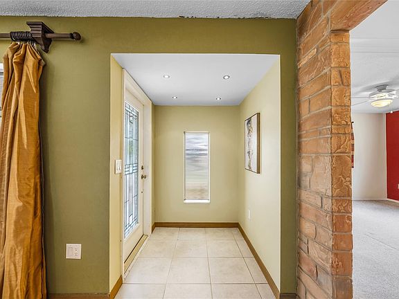 5th image of 5561 SW 94th Avenue