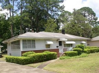 1908 E 63rd St, Savannah, GA 31404