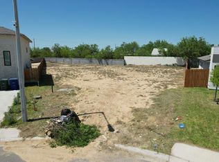 104 Gillian Dr, Laredo, TX 78043