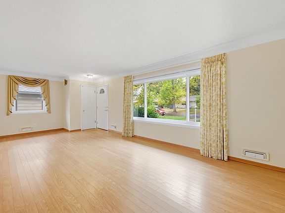 3rd image of 7205 Garfield Ave