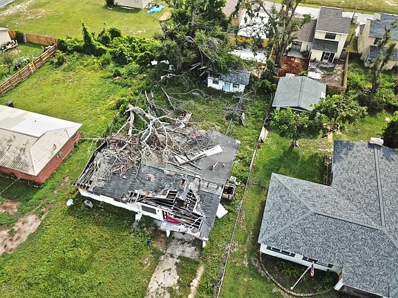 3rd image of 112 Indian Summer Ave