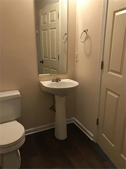 4801 Victoria Ct — Photo 12