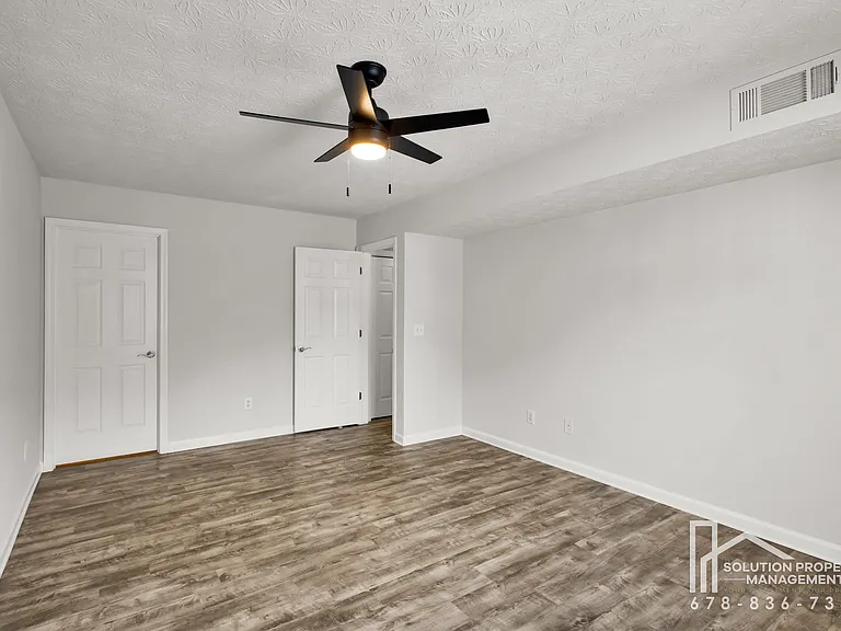 119 Twin Pines Ct — Photo 12