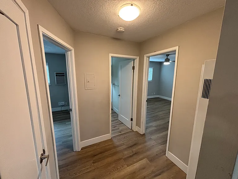 1172 Brace Ave #2 — Photo 8