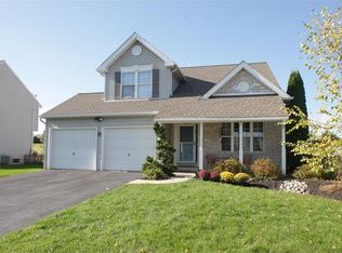 2305 Black Forest Dr, Coplay, PA 18037