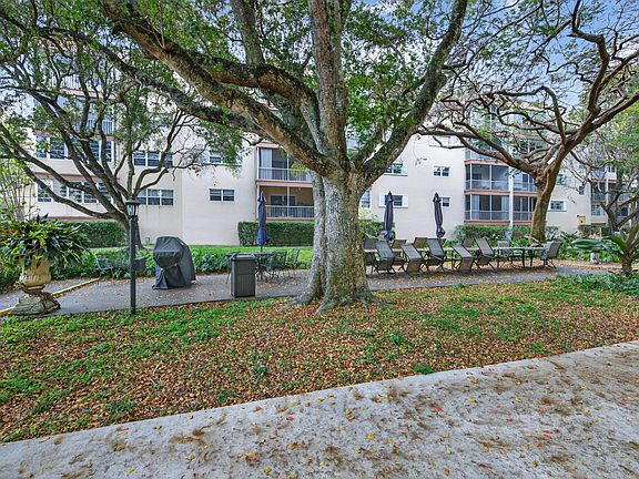 4th image of 6731 Cypress Road