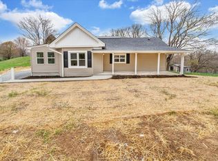 6346 Blacksburg Rd, Troutville, VA 24175