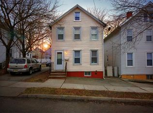 52 Handy St, New Brunswick, NJ 08901