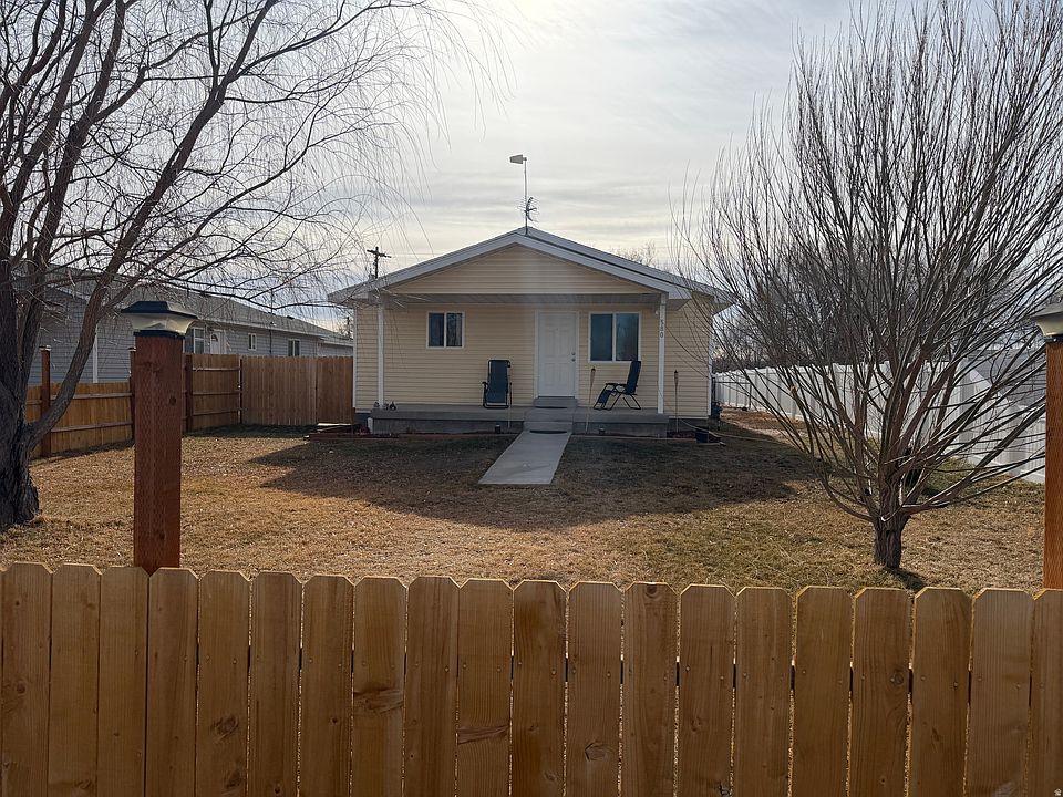 1st image of 580 E Main St