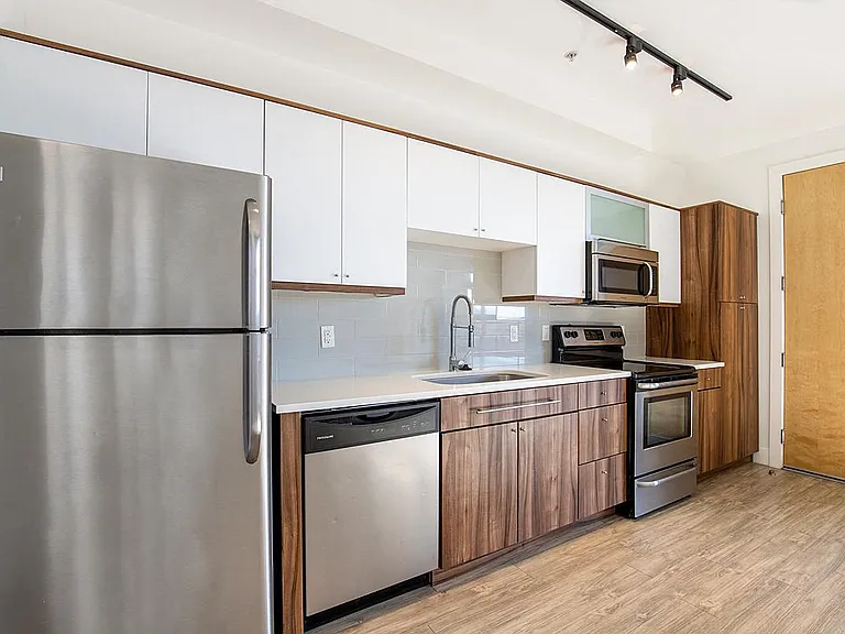 2350 S University Blvd — Photo 3
