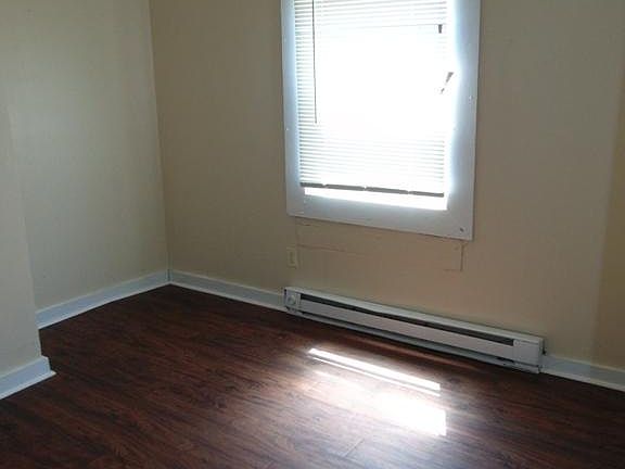 5th image of 125 E 20th St
