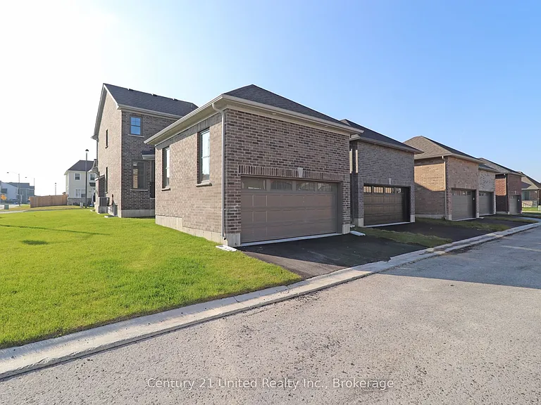 228 Rowberry Blvd — Photo 33
