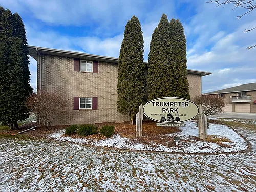 620 Trumpeter Trl Photo 1
