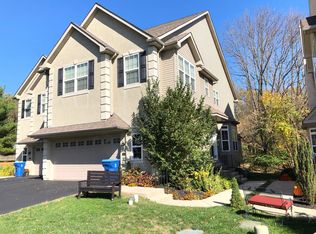 204 Spring Ln, West Chester, PA 19382