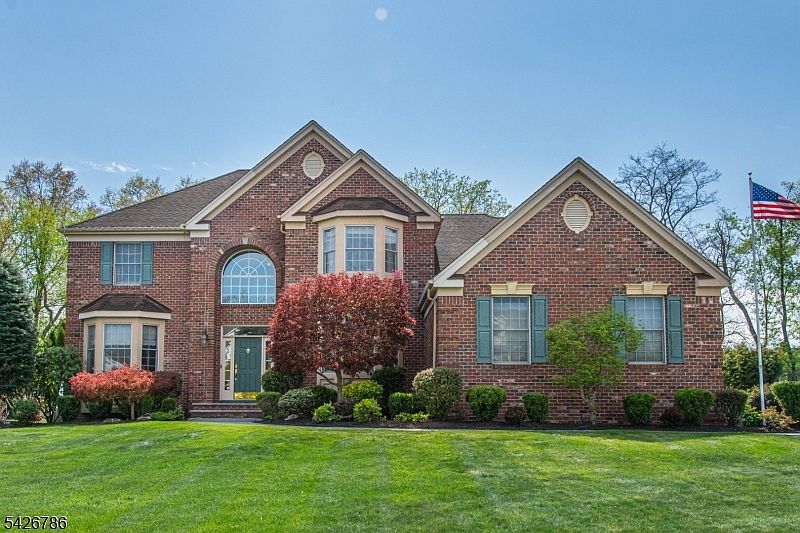 1st image of 20 Ralph Dr