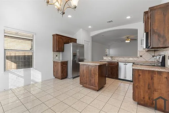 4013 Winter Springs Dr — Photo 3