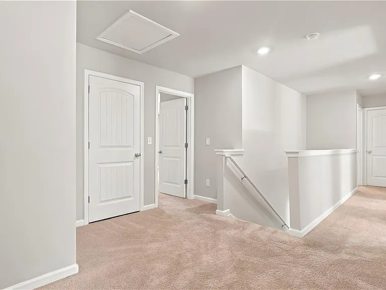 157 Lost Creek Blvd — Photo 21