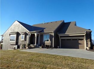 21223 W 116th St, Olathe, KS 66061