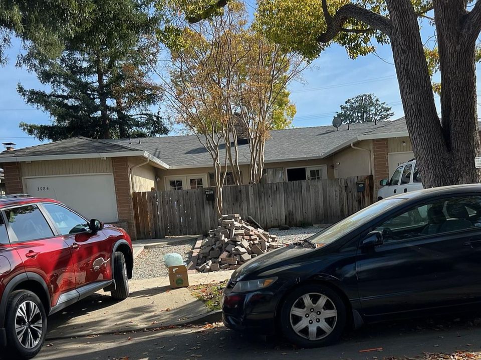 1st image of 3984 Bismarck Dr