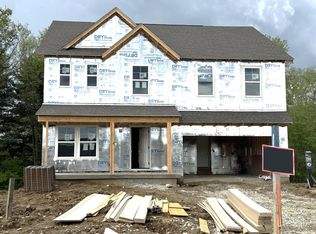 1067 Bumblebee End Dr, Grove City, OH 43123