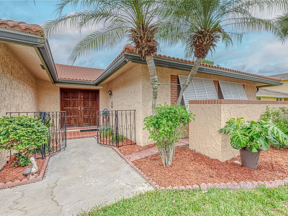 1st image of 4221 NW 73rd Avenue