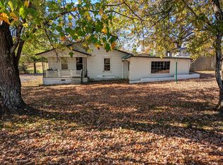 1908 Old McKenzie Hwy, Paris, TN 38242