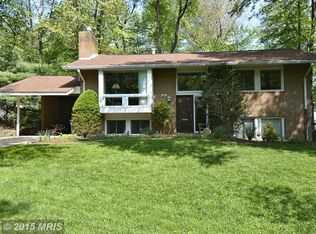 8 Watchwater Ct, Rockville, MD 20850
