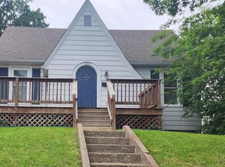 1705 State St, Chester, IL 62233